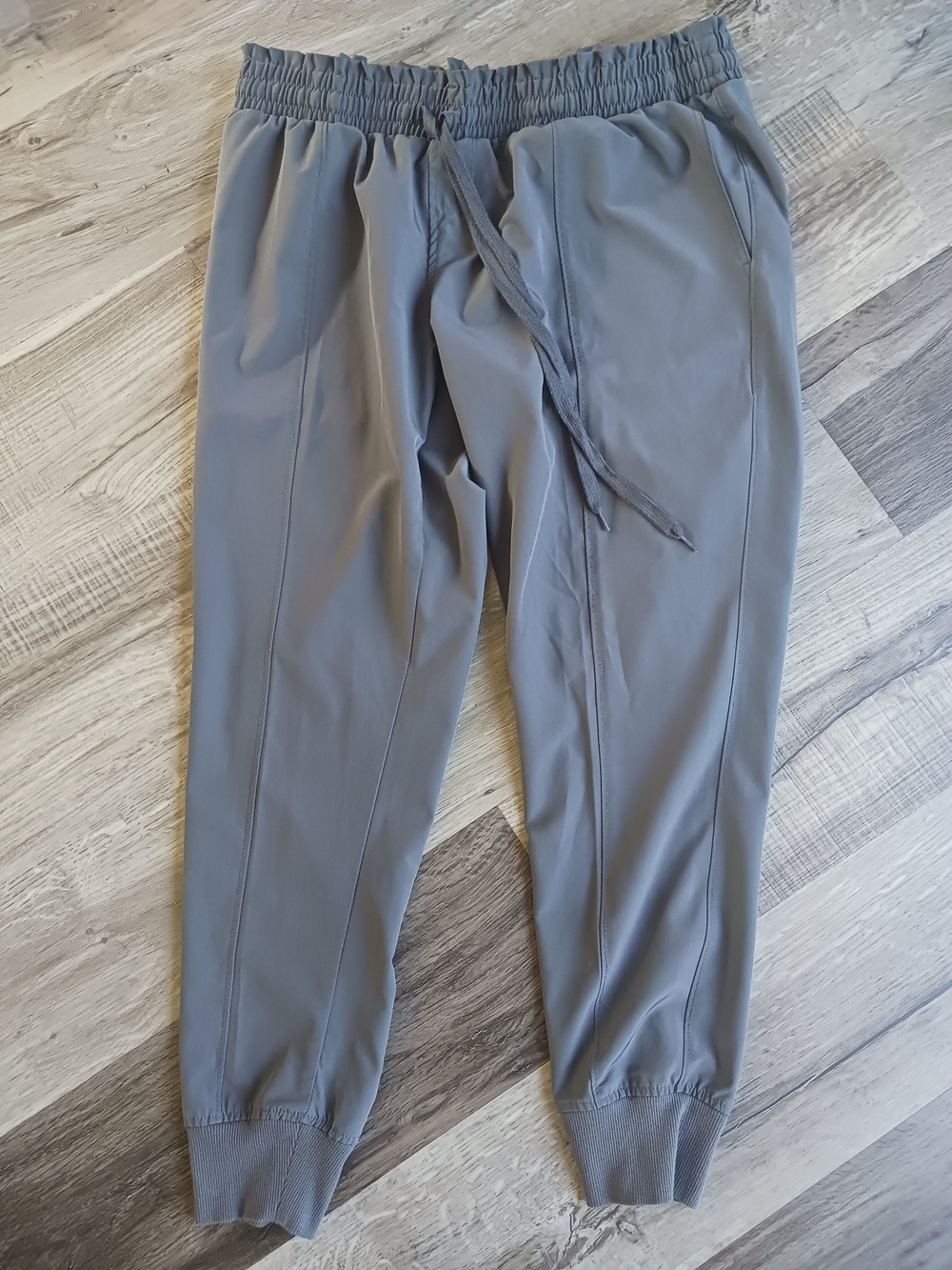 Lightweight Gray Maternity Joggers with Drawstring - Picture 4 of 4